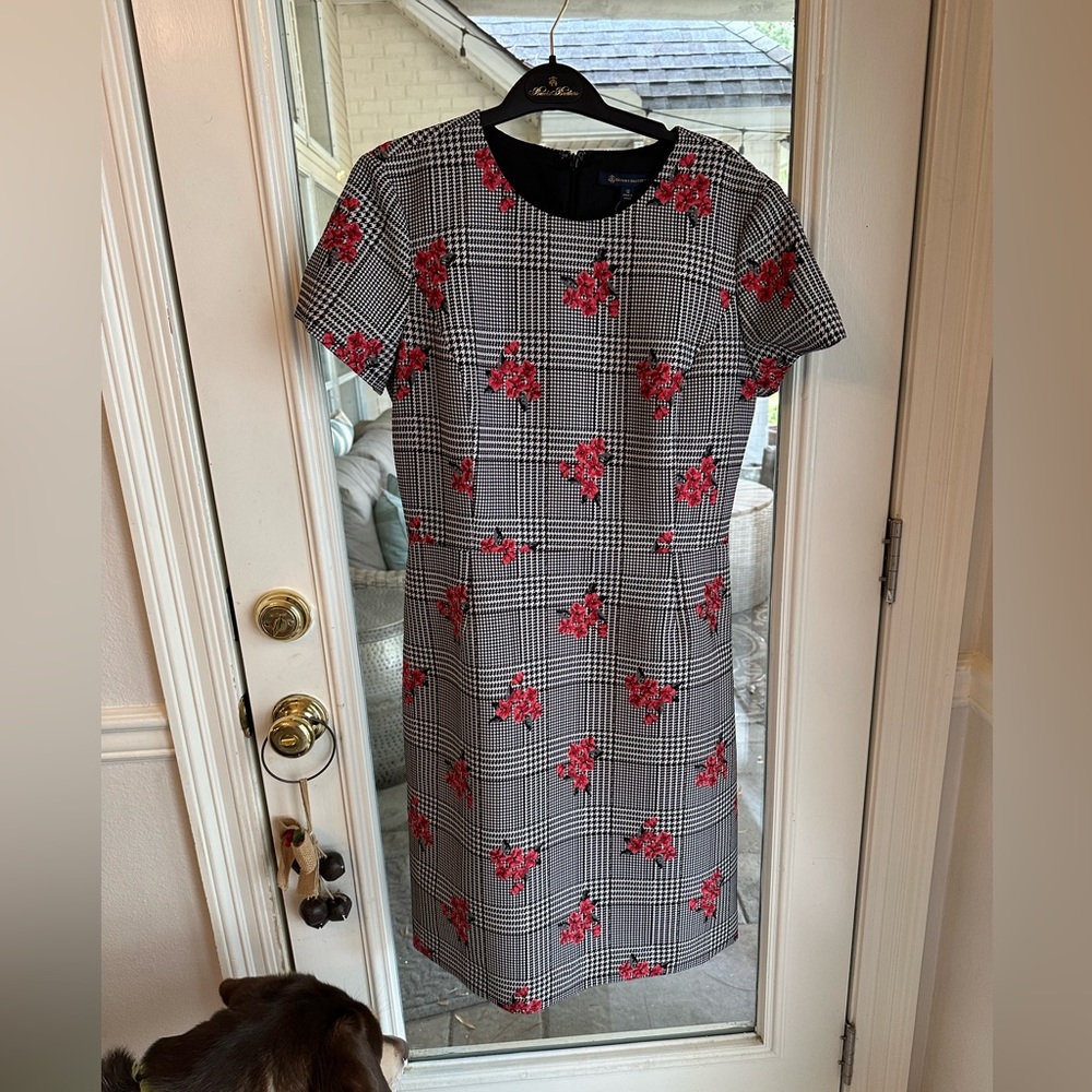 Beautiful Brooks Brothers Dress, embroidered detail on fine silk-like plaid